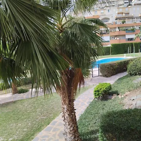 Daire Con Piscina En Nueva Torrequebrada